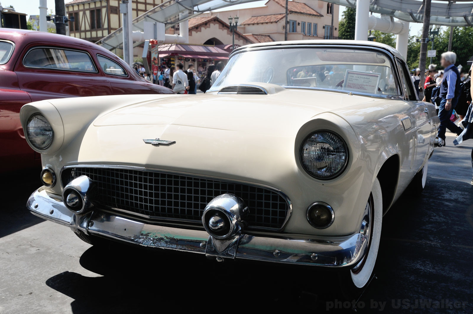 1956 Ford Thunderbird